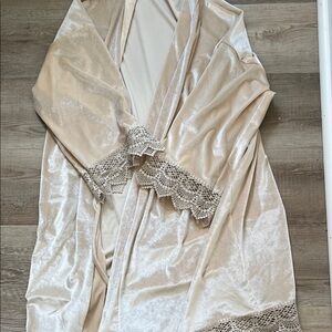 Diamond stiletto robe